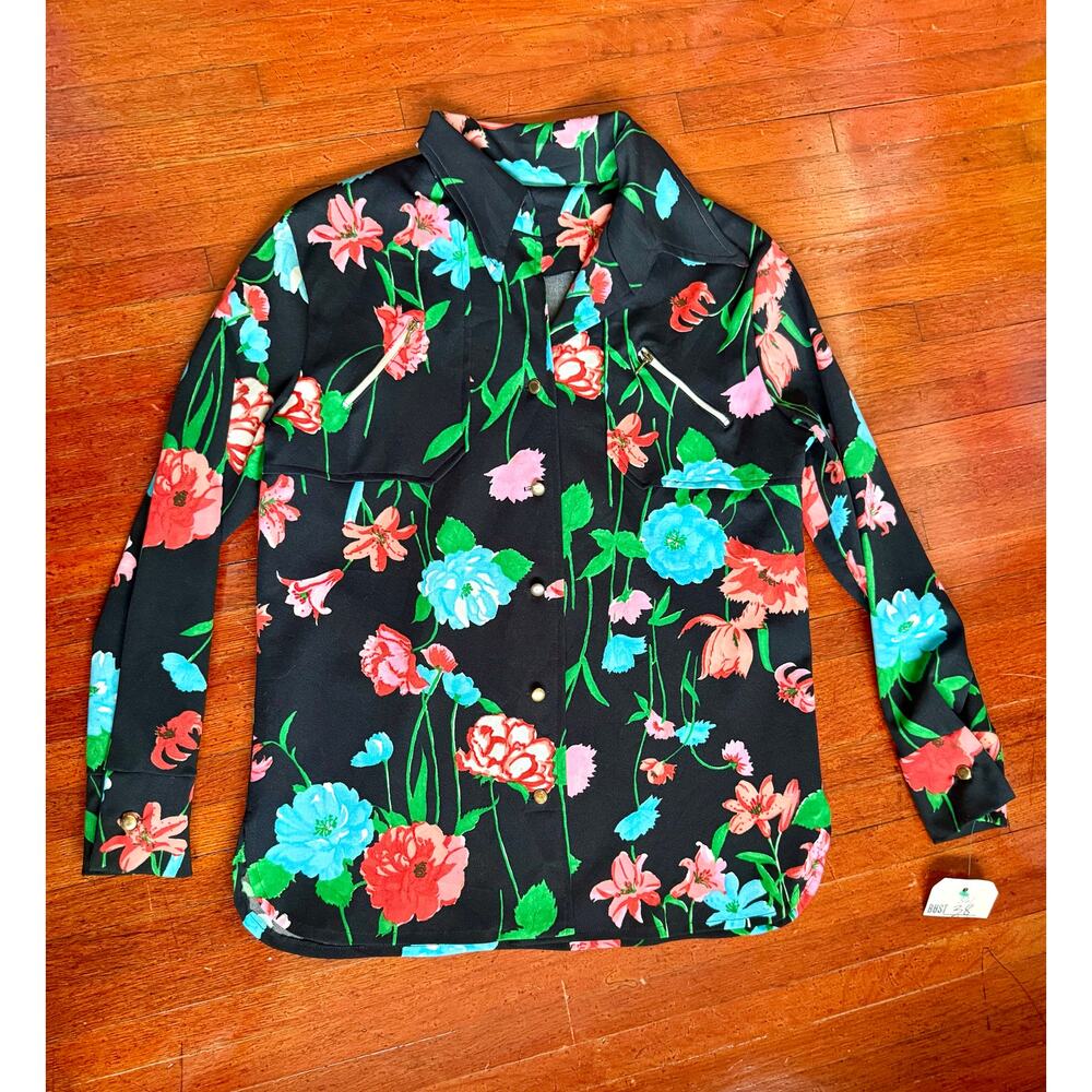 Vintage 70s long sleeve Black Blue floral dagger collar button down blouse S/Med
